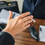 Jak się ubrać do sądu jako świadek? Praktyczne porady i wskazówki
