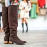 Buty z szeroką cholewką: komfort i styl na każdą okazję